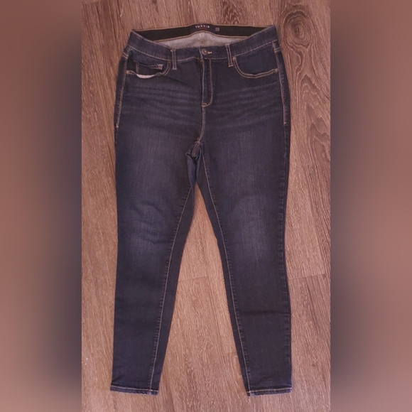 Torrid Premium Dark Wash Skinny Jeans Size 14R Stretch Jeggings Denim Casual - Picture 1 of 10